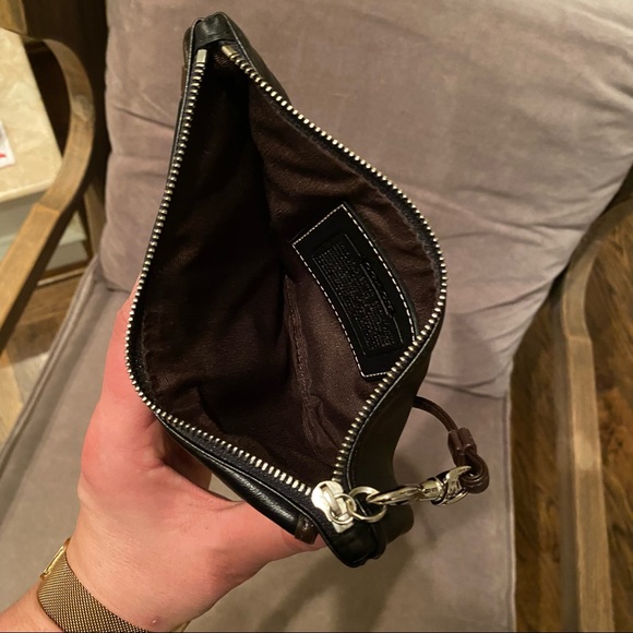 Coach Vintage Leather Change Purse in Dark Brown $30 OBO - Picture 4 of 4